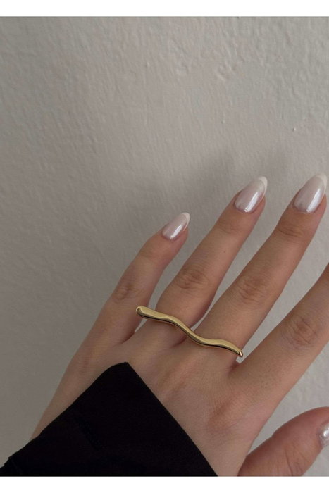 Heliophilia Silver Anillo de Latón Dorado con Recubrimiento de Laca Heliophilia Silver Anillo de Latón Dorado con Recubrimiento de Laca